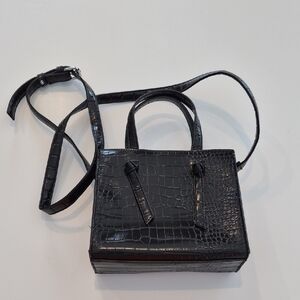 Foever 21 Elegant Black Crocodile-Embossed Women's Bag MINI